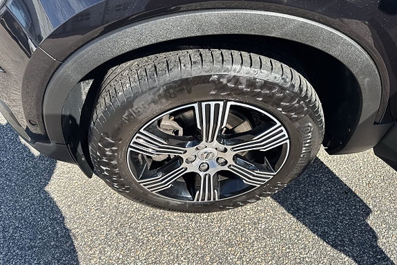 Volvo XC40 12 of 24