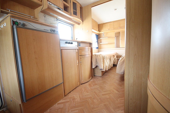 Adria Unica B 562UL 8 of 12