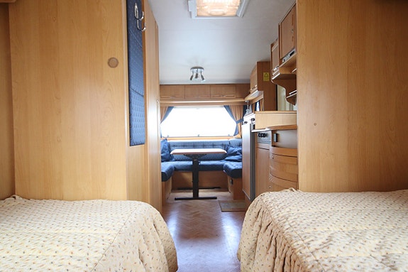 Adria Unica B 562UL 7 of 12