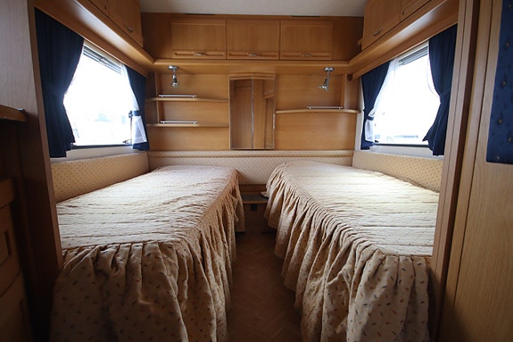 Adria Unica B 562UL 6 of 12