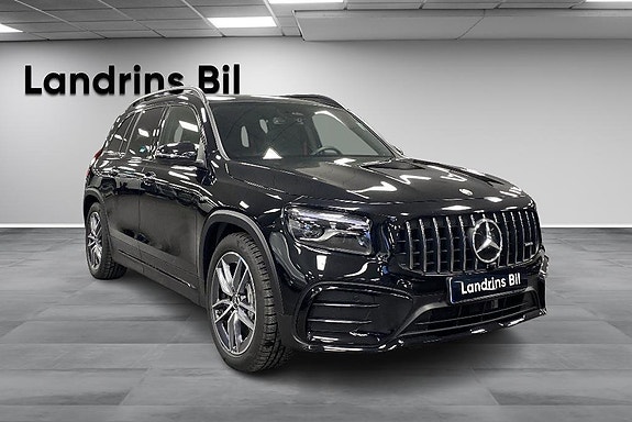 Mercedes-Benz GLB250+ 3 of 14