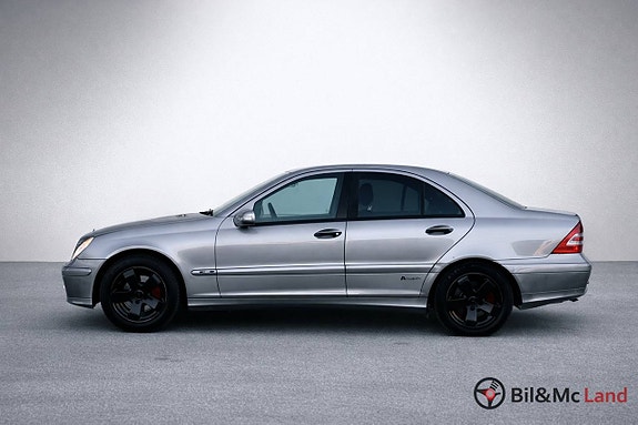 Mercedes-Benz C230 2 of 15