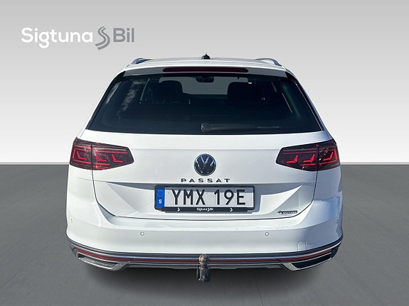 Volkswagen Passat Alltrack 5 of 5