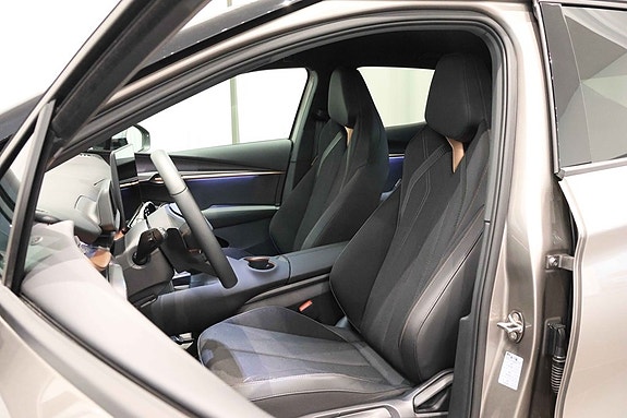Cupra Tavascan 4 of 5