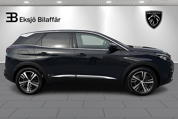 Peugeot 3008 4 of 5