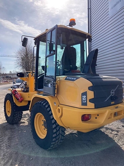 Volvo L 35 G 2 of 3