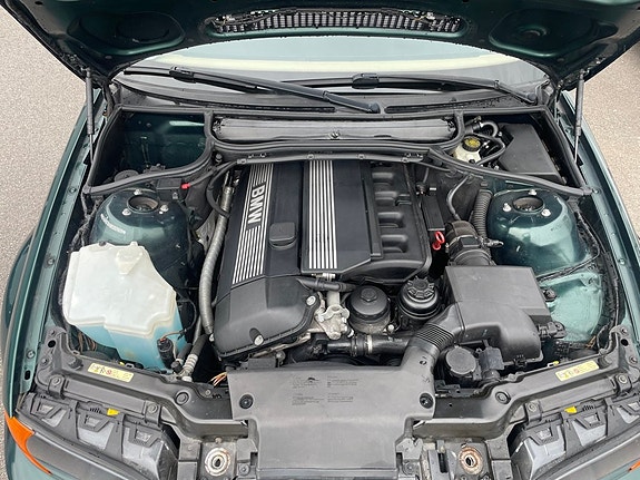 BMW 323Ci 13 of 17