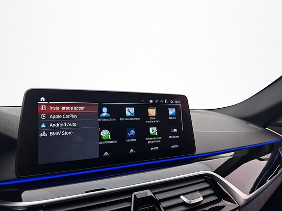 BMW 540i 26 of 30