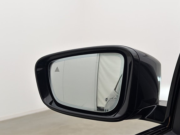 BMW 540i 11 of 30