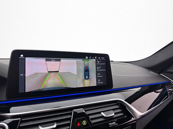 BMW 540i 24 of 30