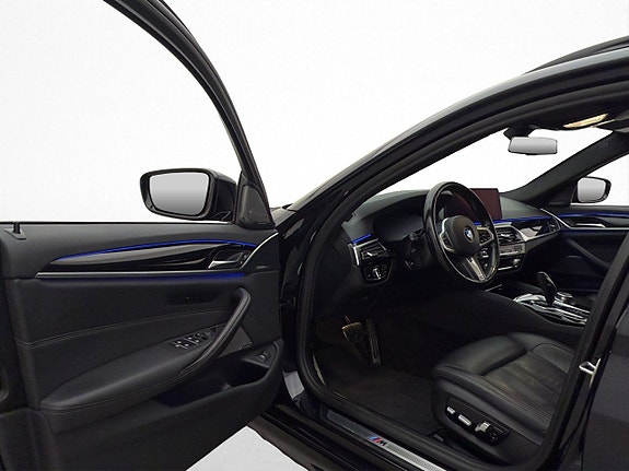 BMW 540i 12 of 30