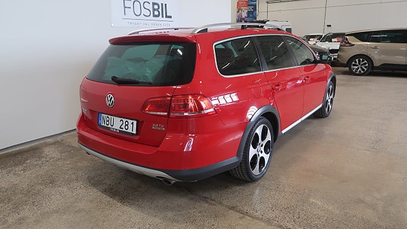 Volkswagen Passat Alltrack 4 of 5