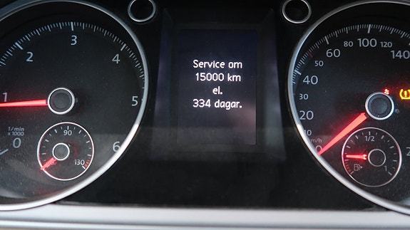 Volkswagen Passat Alltrack 15 of 18