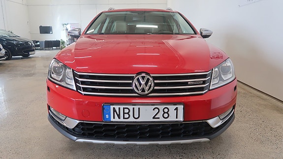 Volkswagen Passat Alltrack 8 of 18