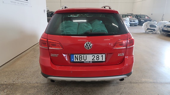 Volkswagen Passat Alltrack 5 of 5