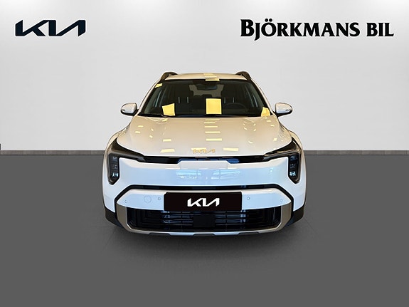 Kia Stonic 2 of 17