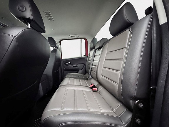 Volkswagen Amarok 15 of 29