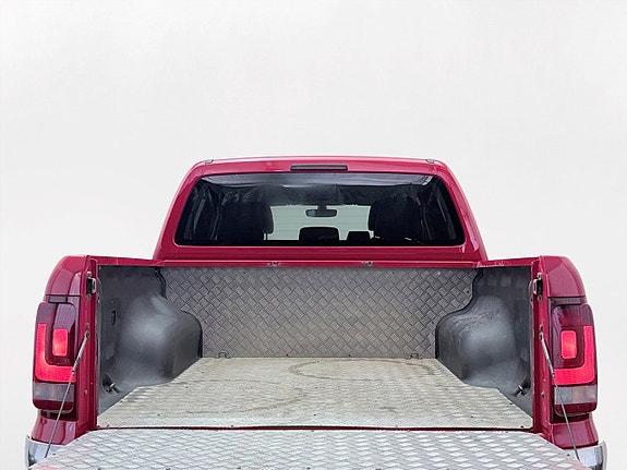 Volkswagen Amarok 29 of 29