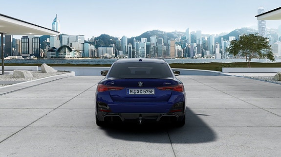 BMW i4 5 of 13