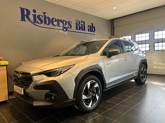 Subaru Crosstrek 2 of 5