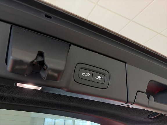 Volvo V90 17 of 19