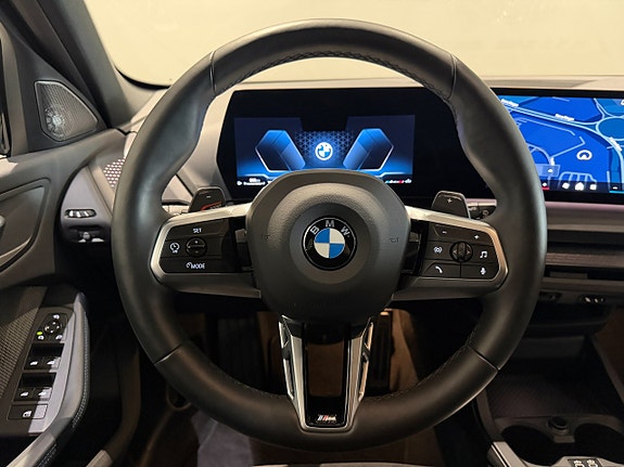 BMW 120 13 of 17