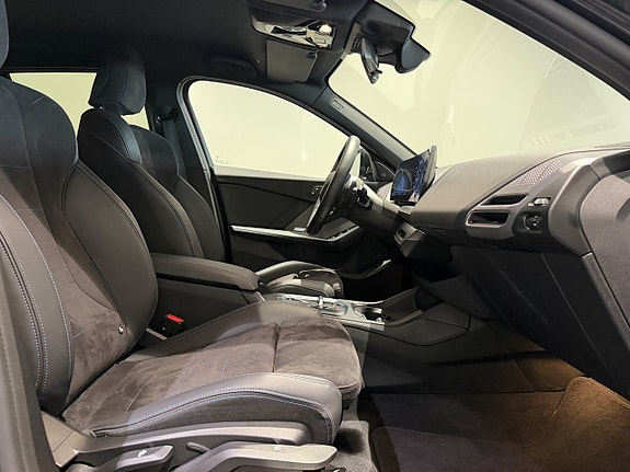 BMW 120 8 of 17