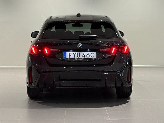 BMW 120 4 of 5