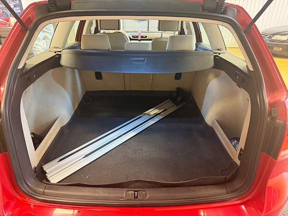 Volkswagen Passat 19 of 19