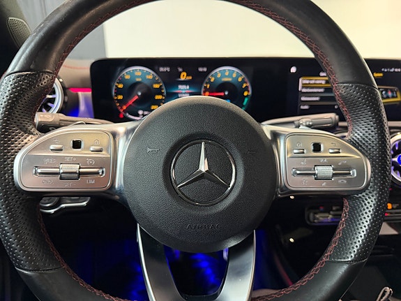 Mercedes-Benz CLA250 e 13 of 27