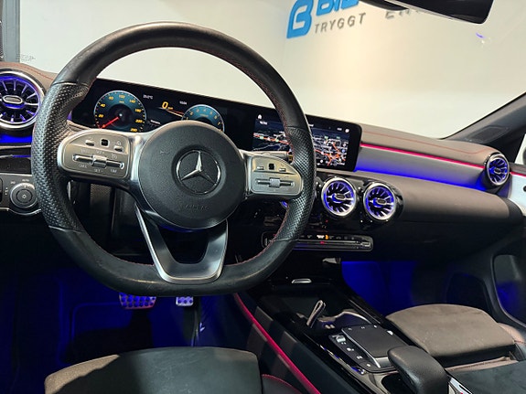 Mercedes-Benz CLA250 e 11 of 27
