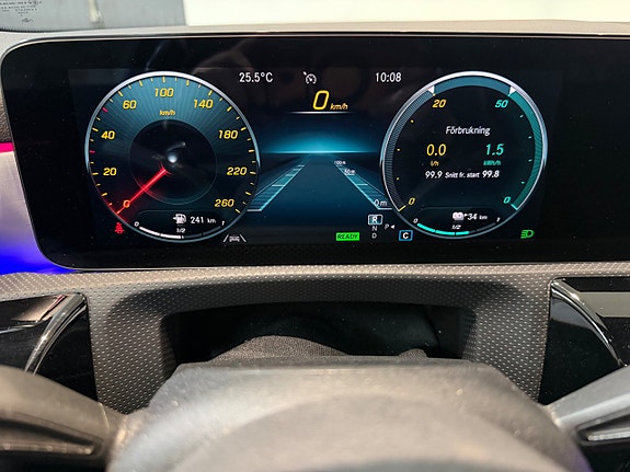 Mercedes-Benz CLA250 e 15 of 27