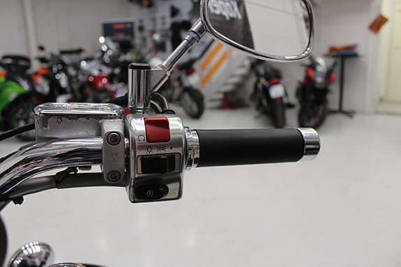 Yamaha XVS1100A Dragstar 8 of 8