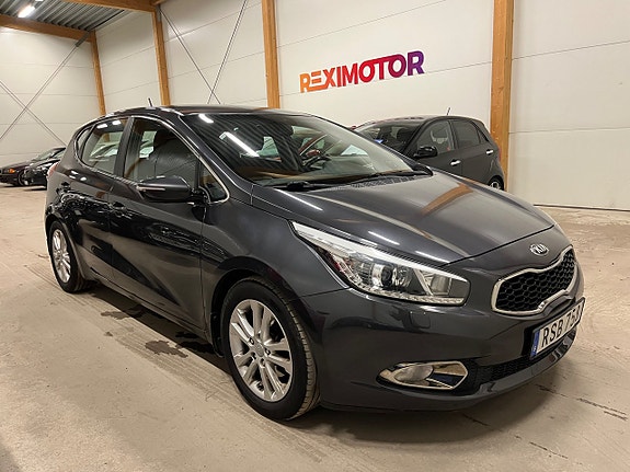 Kia Ceed 2 of 5
