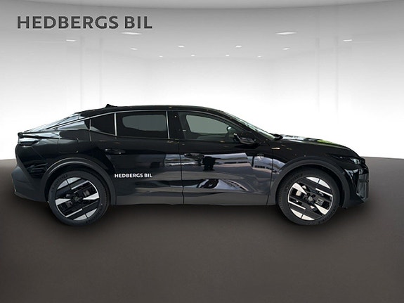 Peugeot 408 3 of 20