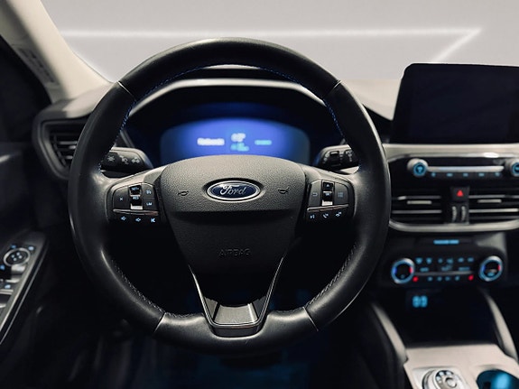 Ford Kuga 16 of 27