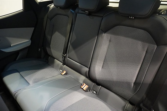 Ford Explorer 7 of 16