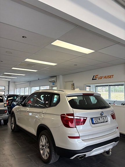BMW X3 2 of 11