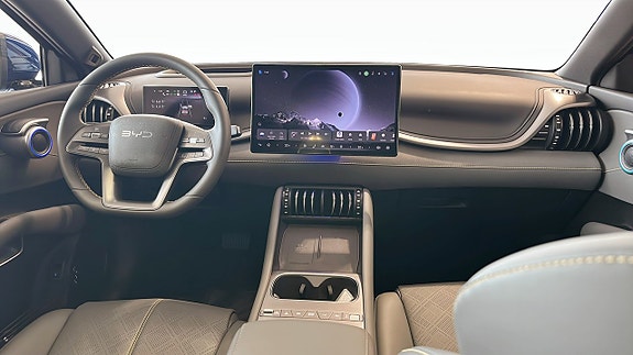 BYD Atto 3 4 of 5