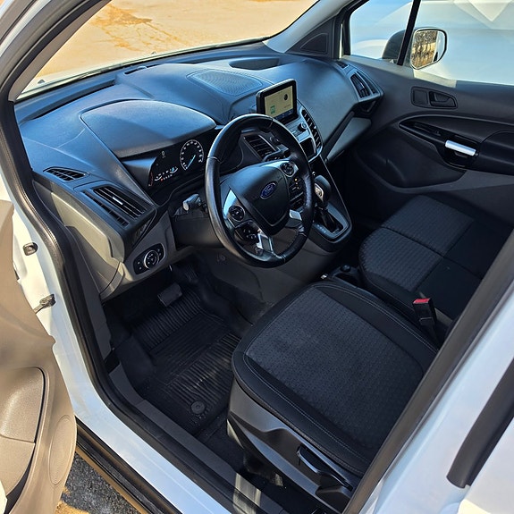 Ford Transit Connect 19 of 20