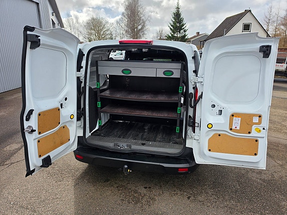 Ford Transit Connect 9 of 20