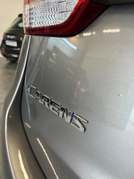 Kia Carens 9 of 9