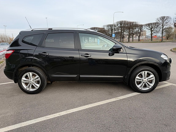 Nissan Qashqai+2 5 of 5