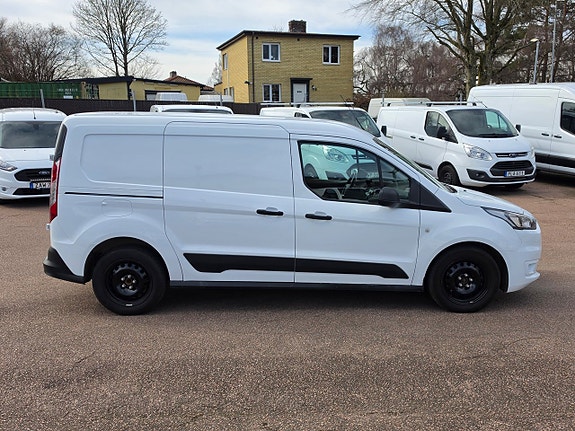 Ford Transit Connect 4 of 5