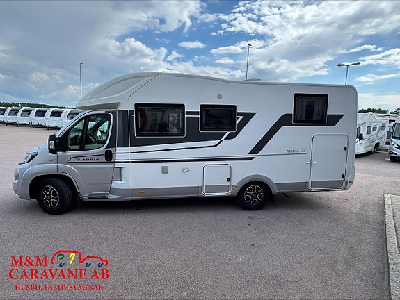 Adria MATRIX 670 SL Långbädd 2 of 17