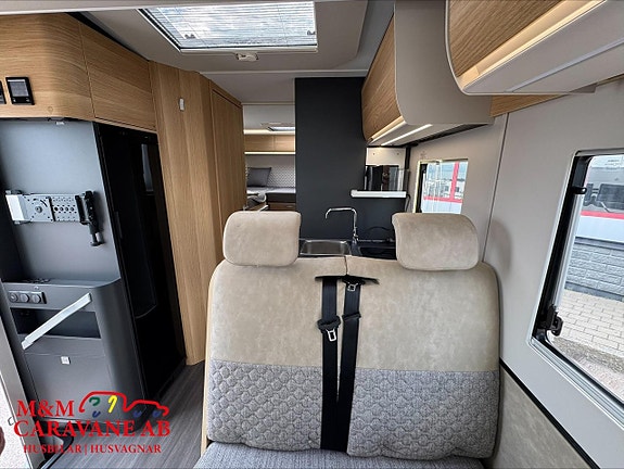 Adria MATRIX 670 SL Långbädd 9 of 17