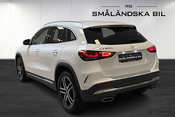Mercedes-Benz GLA250 e 4 of 15