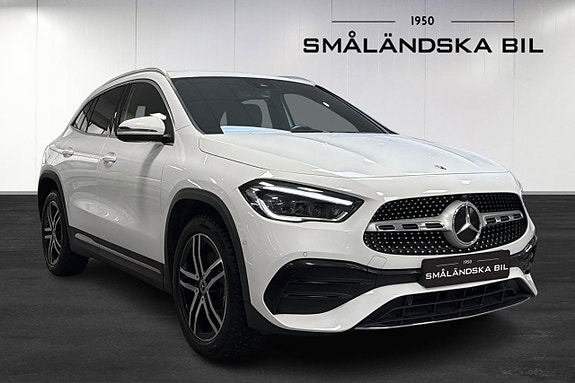 Mercedes-Benz GLA250 e 3 of 15