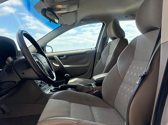 Volvo V70 15 of 16