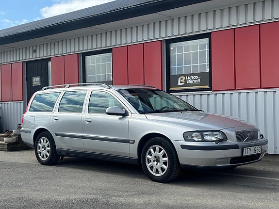 Volvo V70 5 of 16